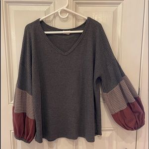 EUC BiBi Bubble Sleeve Top